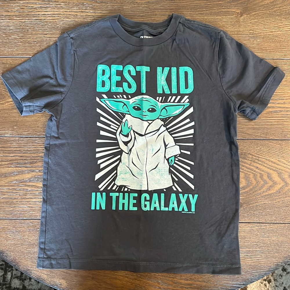 Old Navy size 8 medium Disney